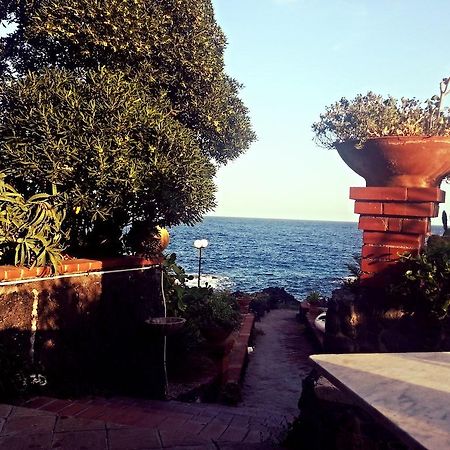 Bed and Breakfast Casa Sul Mare Catania Exterior foto