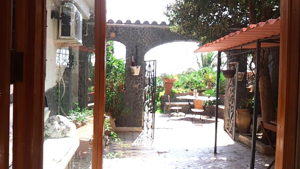 Bed and Breakfast Casa Sul Mare Catania Exterior foto