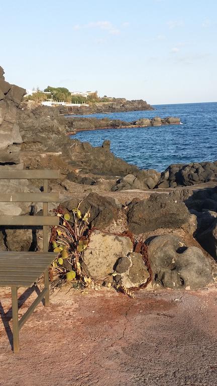 Bed and Breakfast Casa Sul Mare Catania Exterior foto
