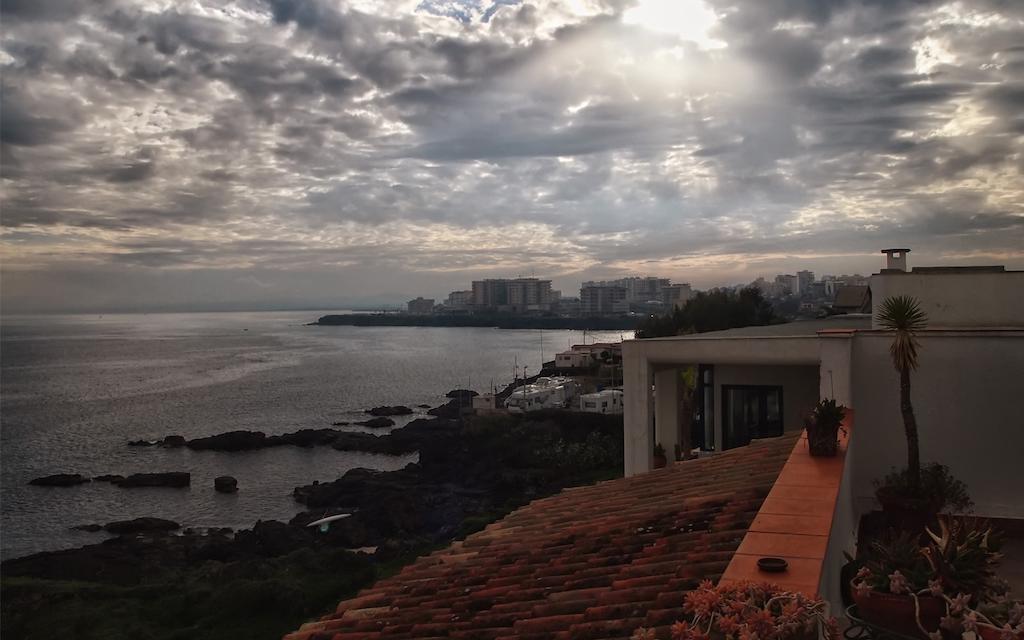 Bed and Breakfast Casa Sul Mare Catania Exterior foto